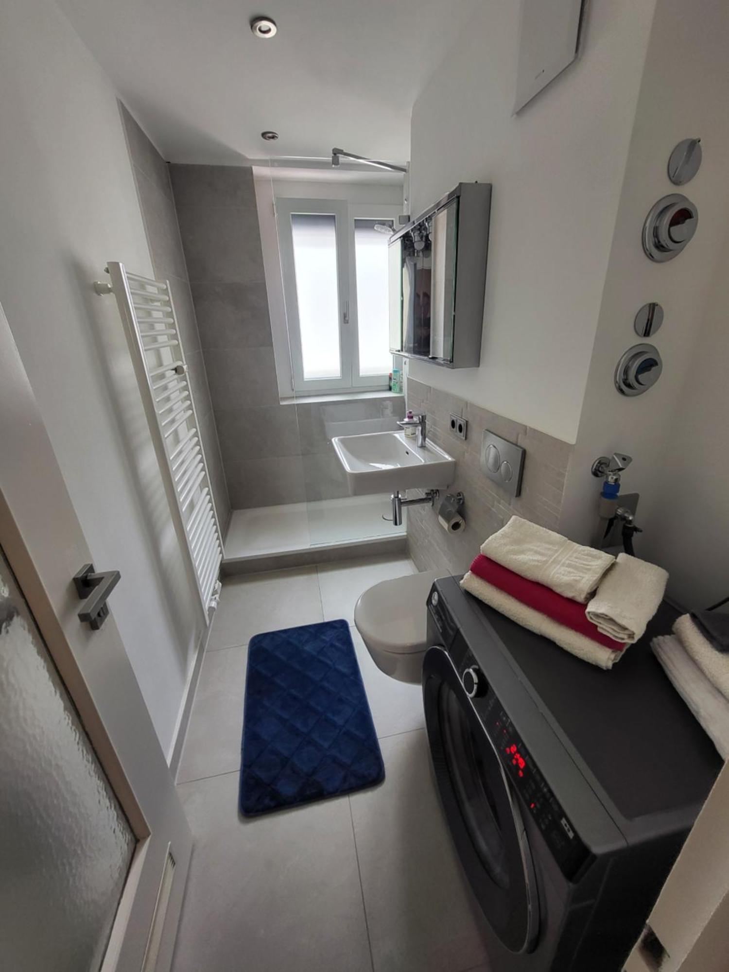 Citysuite Englischer Garten 2 Apatment Ruhig & Privat Parking